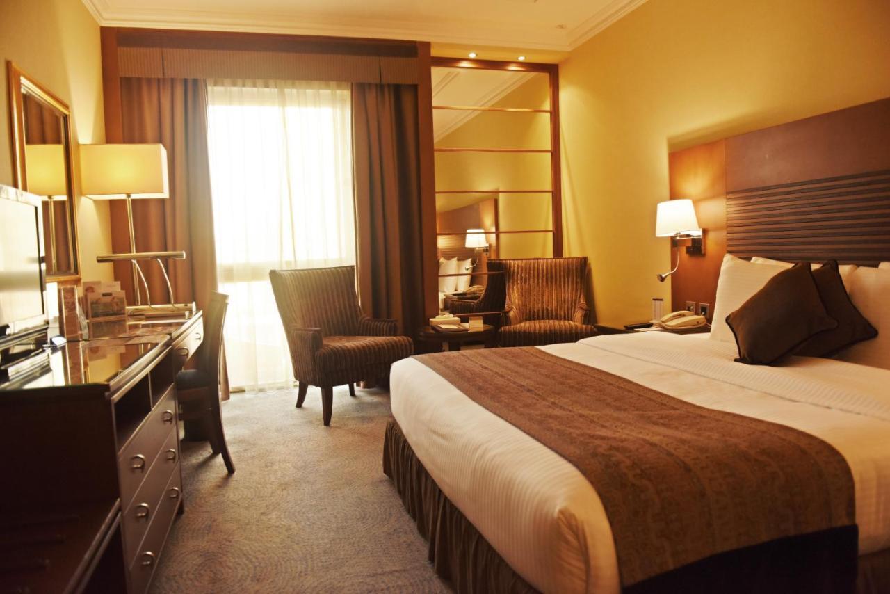 Golden Tulip Bahrain Hotell Manama Eksteriør bilde