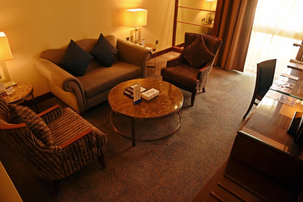 Golden Tulip Bahrain Hotell Manama Eksteriør bilde
