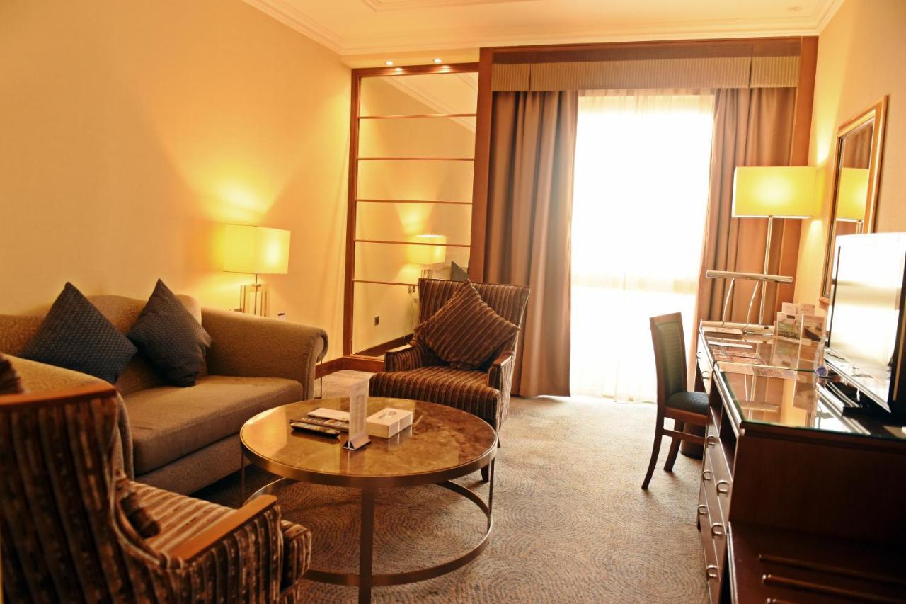 Golden Tulip Bahrain Hotell Manama Eksteriør bilde